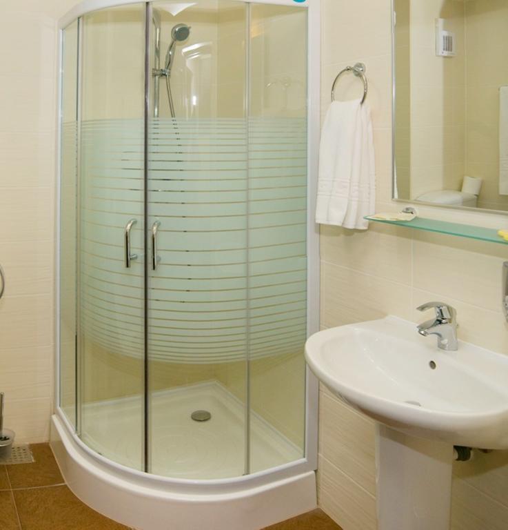 Hotel Toacabellevue Gura Humorului Quarto foto